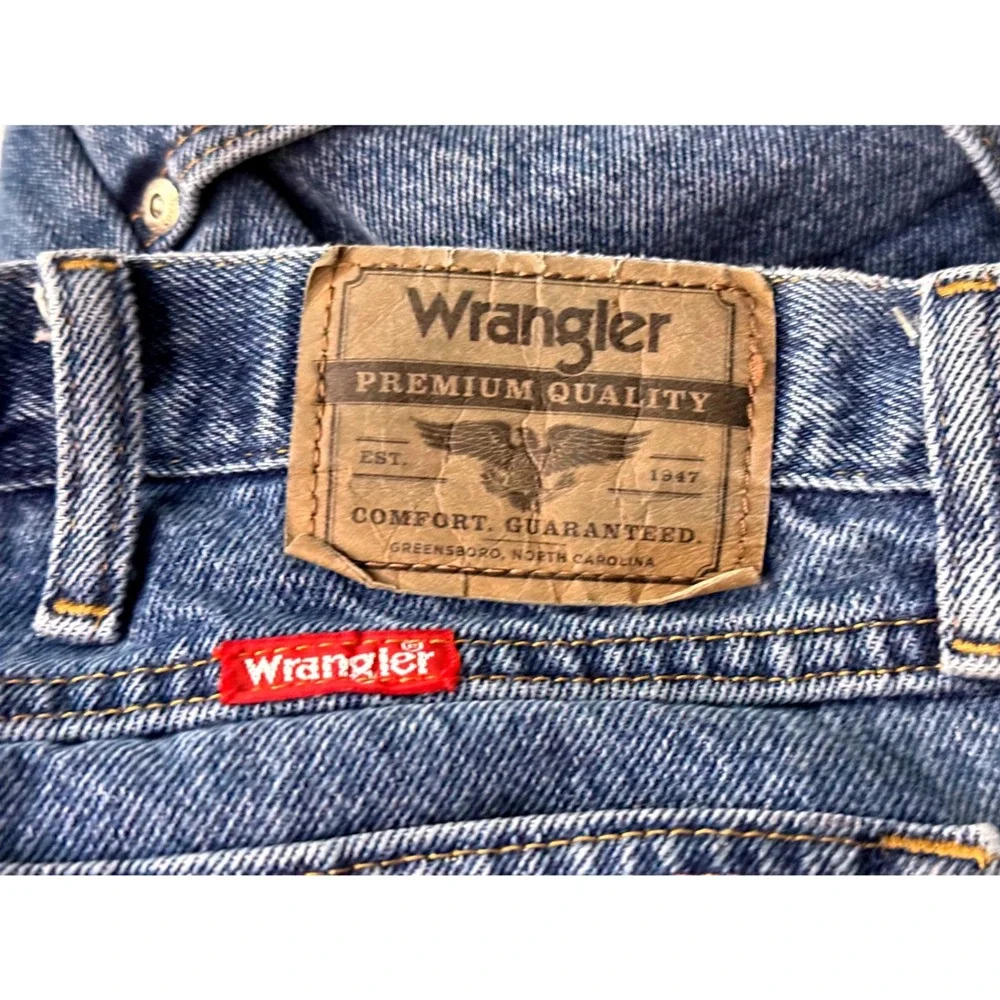 Wrangler Premium Quality Mens Straight Leg Blue Denim Jeans Medium Wash 44x30